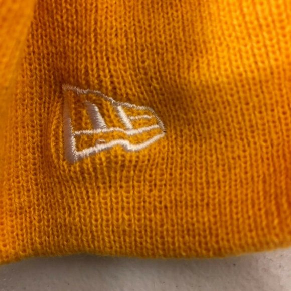 Vintage New Era Los Angeles Lakers Logo Embroidered NBA Beanie Knit Hat LA Cap - Picture 4 of 11